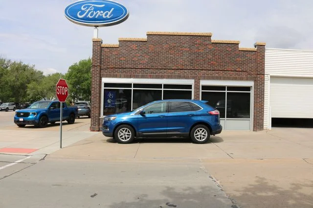 2023 Ford Edge SEL AWD's photo