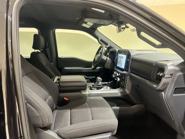 Certified Used 2025 Agate Black Metallic Ford XLT image 25