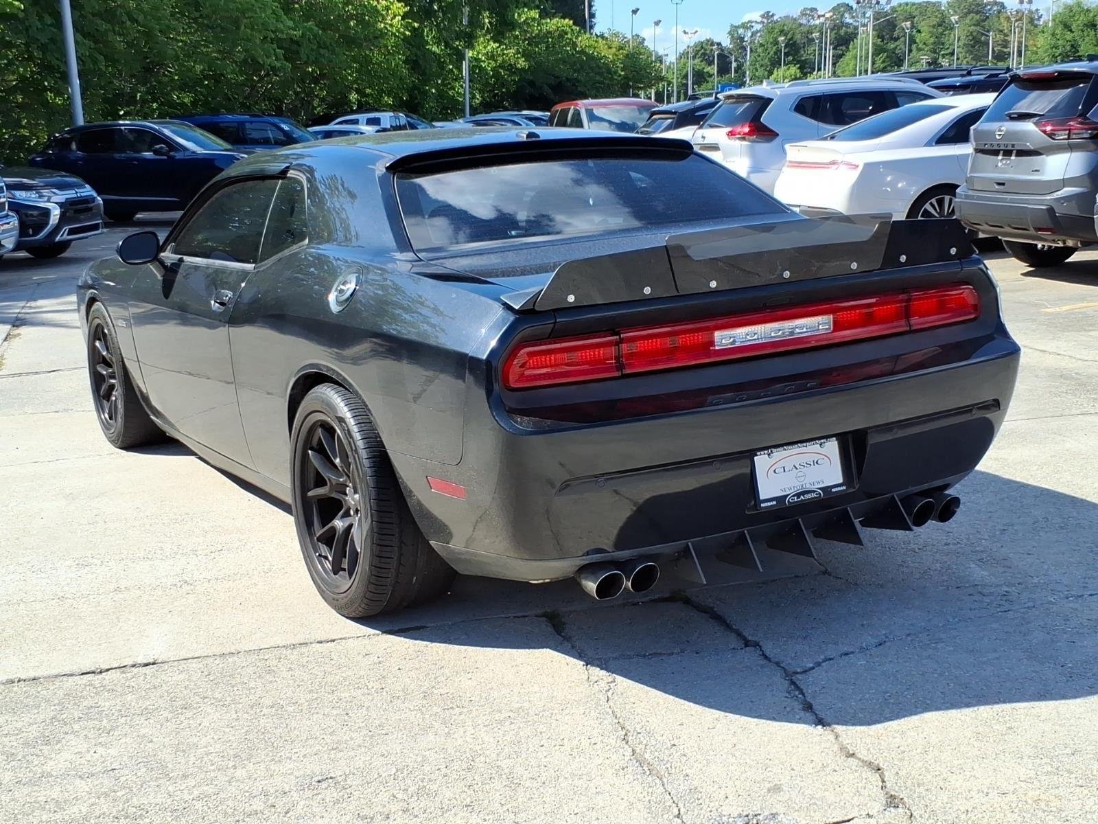 Used 2014 Phantom Black Tri-Coat Pearl Dodge R/T 100th Anniversary Appearance Group image 11