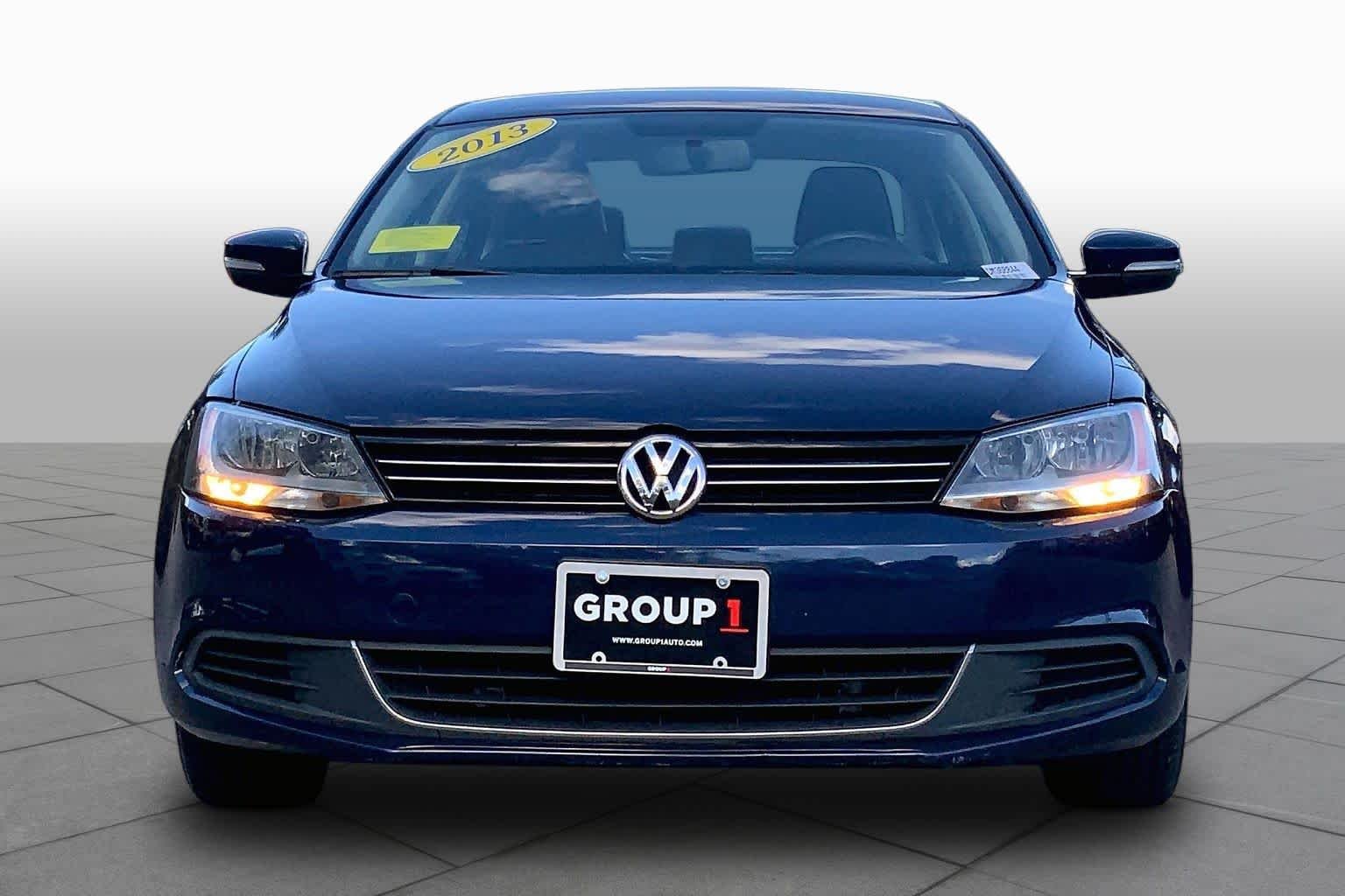 Used 2013 Tempest Blue Metallic Volkswagen SE image 4