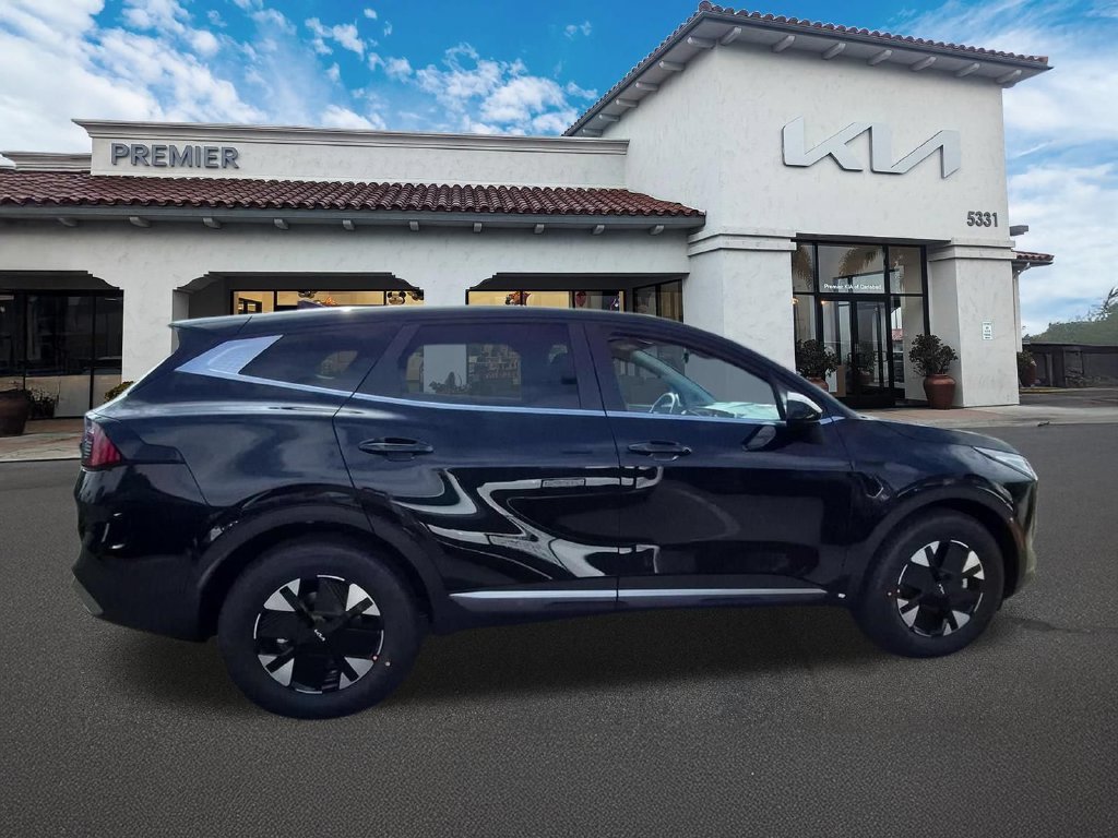 New 2027 Fusion Black Kia LX image 9