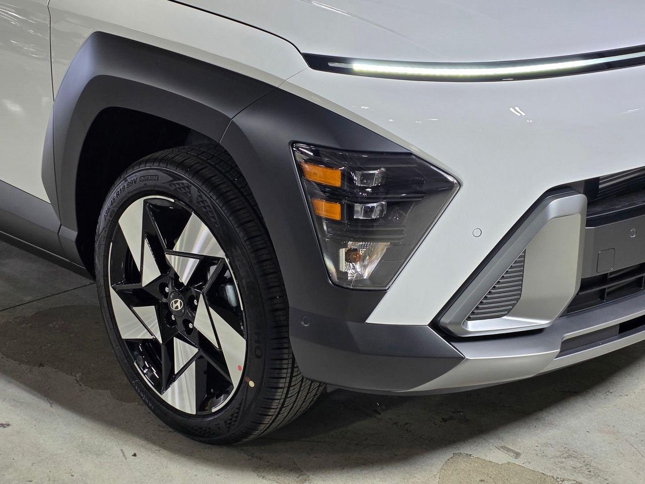 New 2026 Atlas White Hyundai Limited AWD image 10