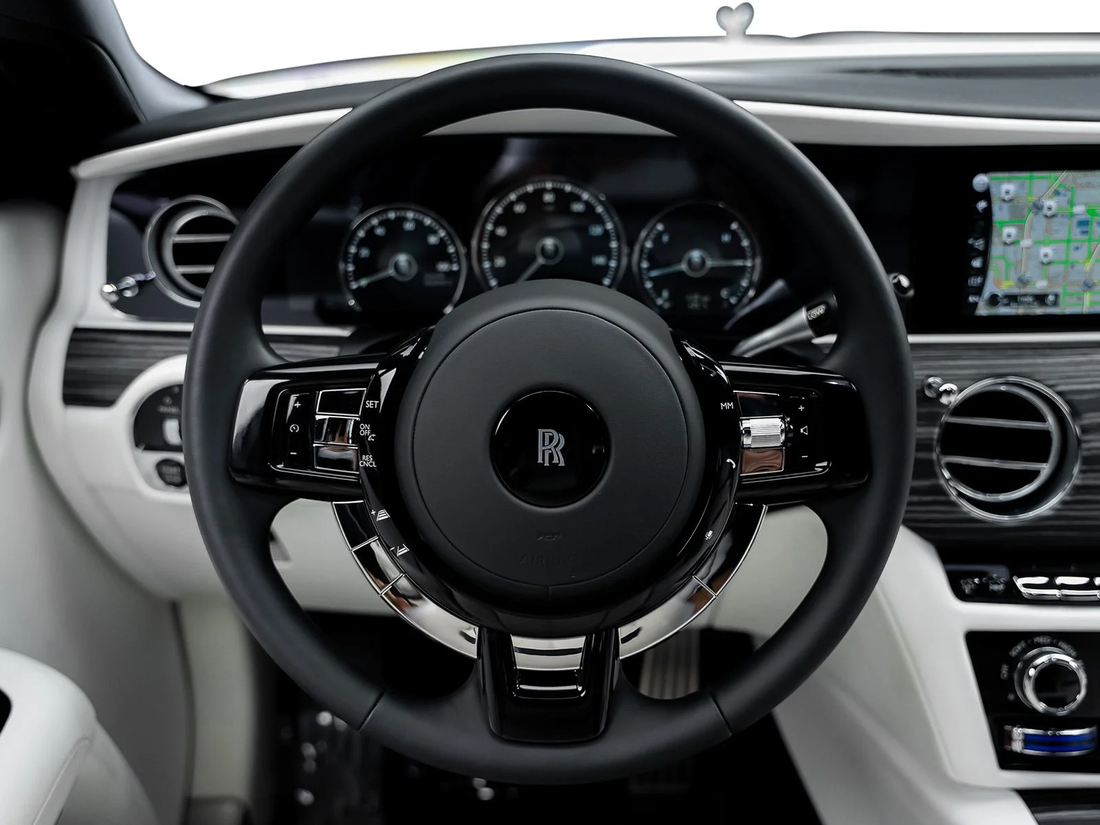 Used 2022 White Rolls-Royce Base image 30