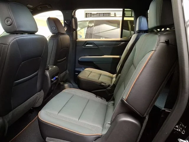 New 2026 Ebony Twilight Metallic GMC AT4 image 7
