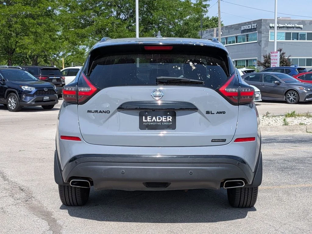 Used 2021 Silver Nissan SL image 6