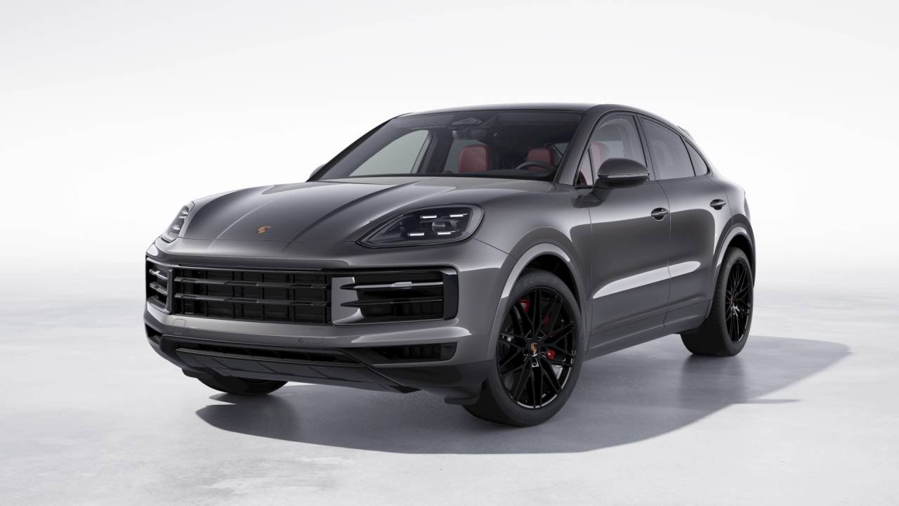 2024 Porsche Cayenne S's photo