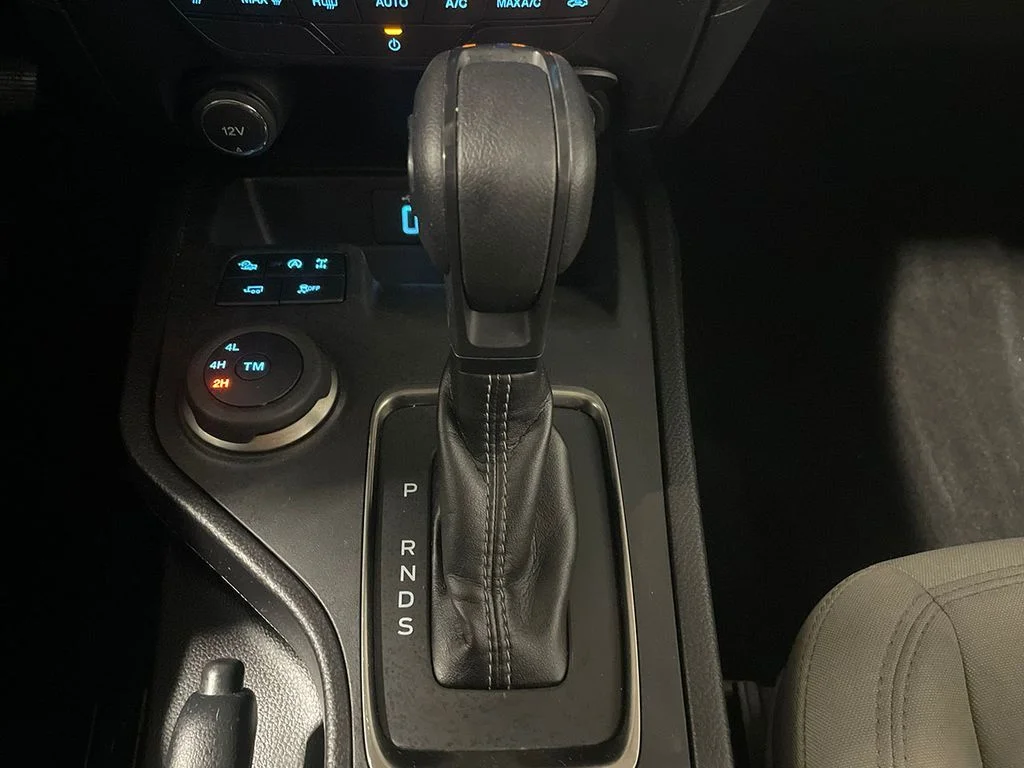 Used 2021 Green Ford XLT image 32