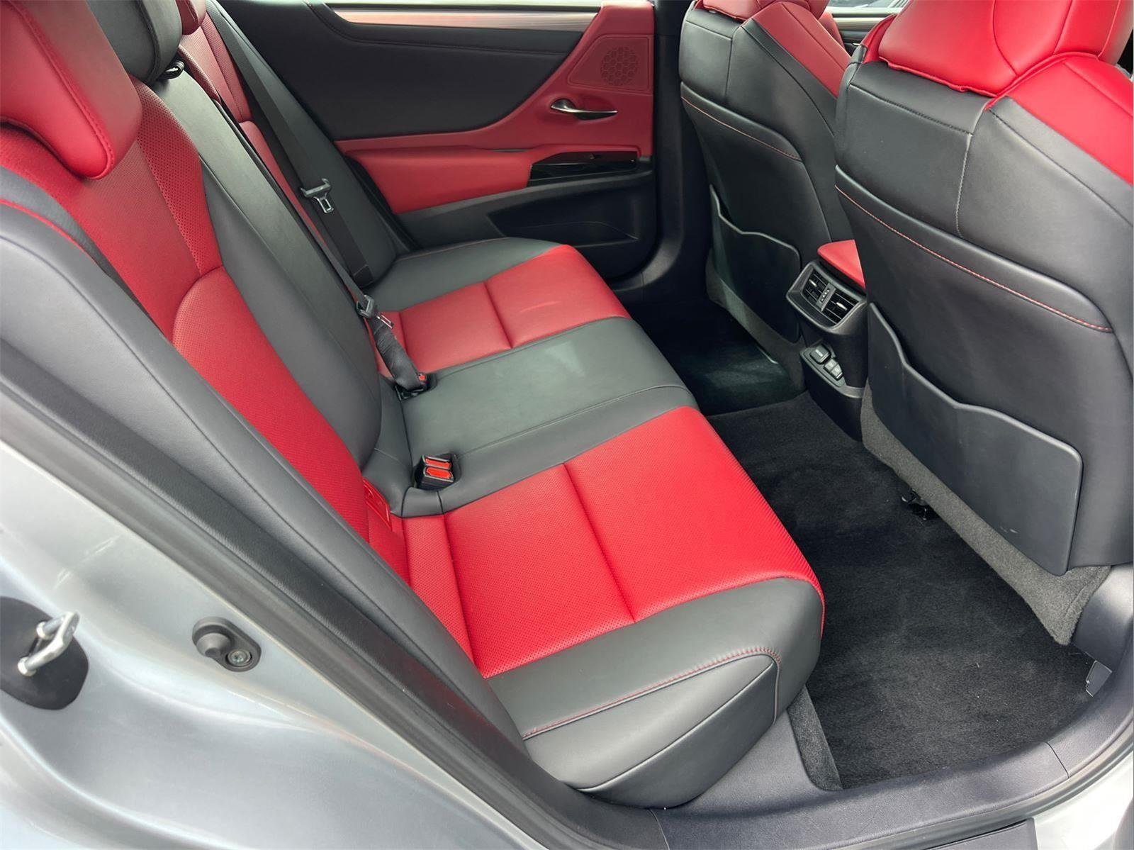 2022 Lexus ES F SPORT - Photo 16