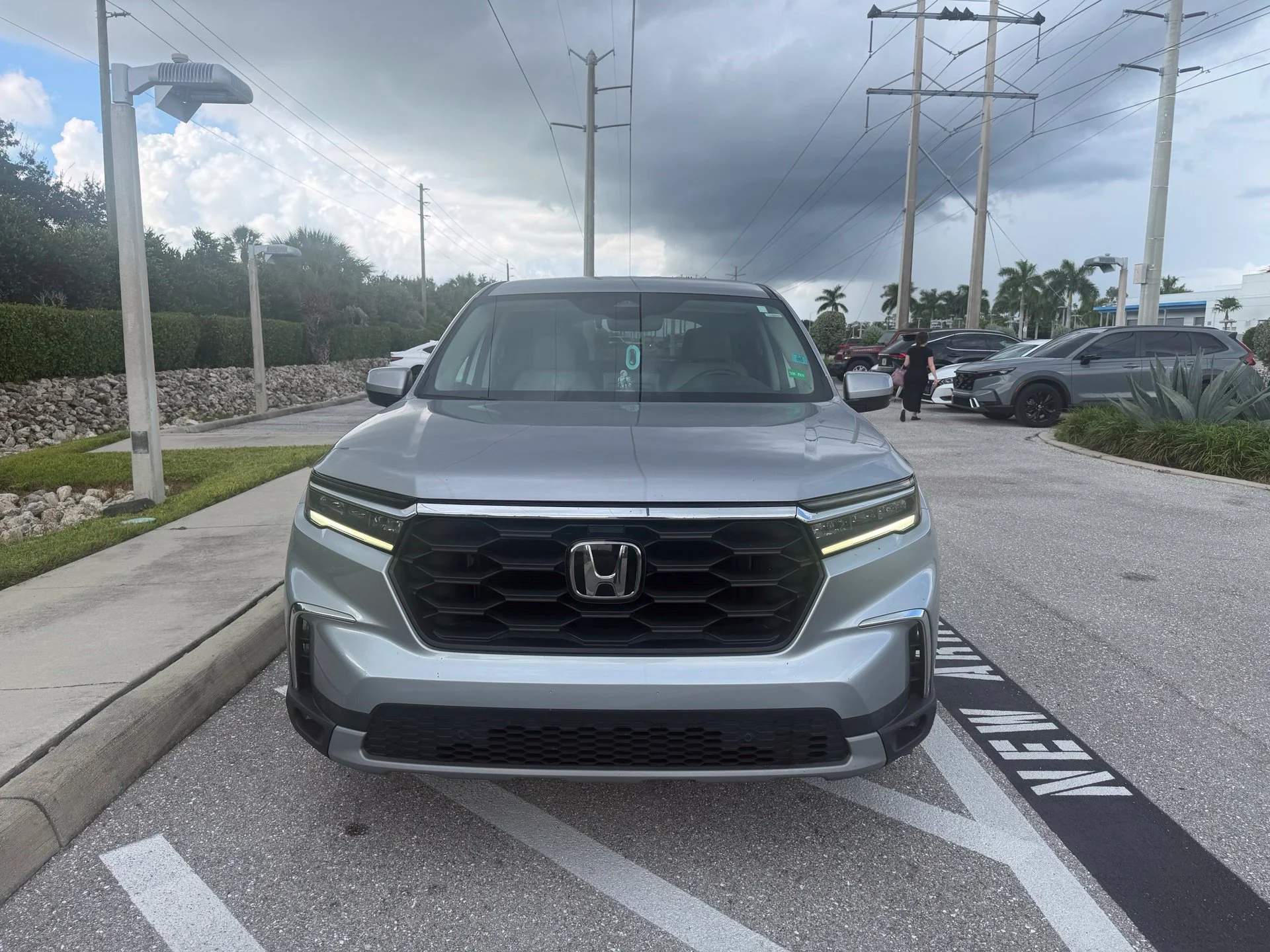 Certified Used 2024 Lunar Silver Metallic Honda EX-L image 8