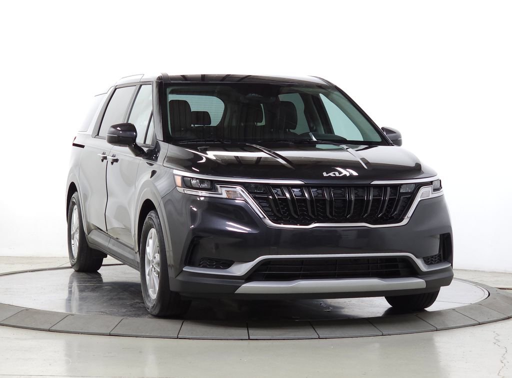 2024 Kia Sedona LX Seat Pkg's photo