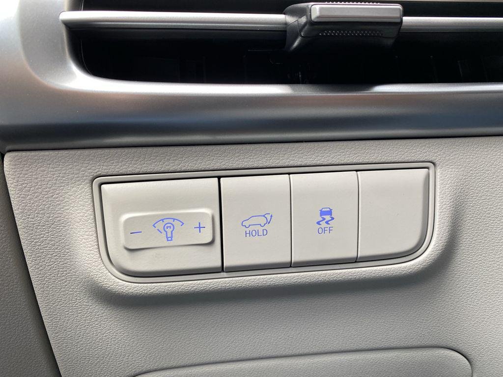 New 2026 White Pearl Hyundai SEL Premium FWD image 19