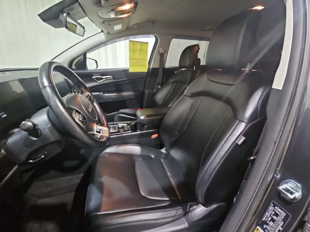 Used 2024 Gravity Gray Kia EX image 11