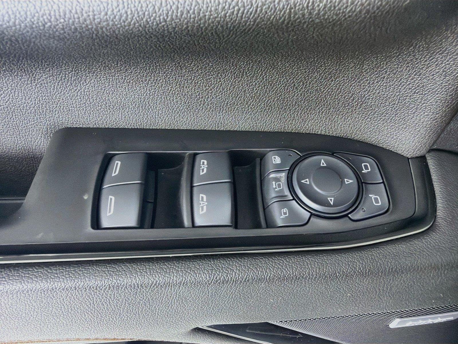 Used 2024 Summit White GMC AT4 image 9