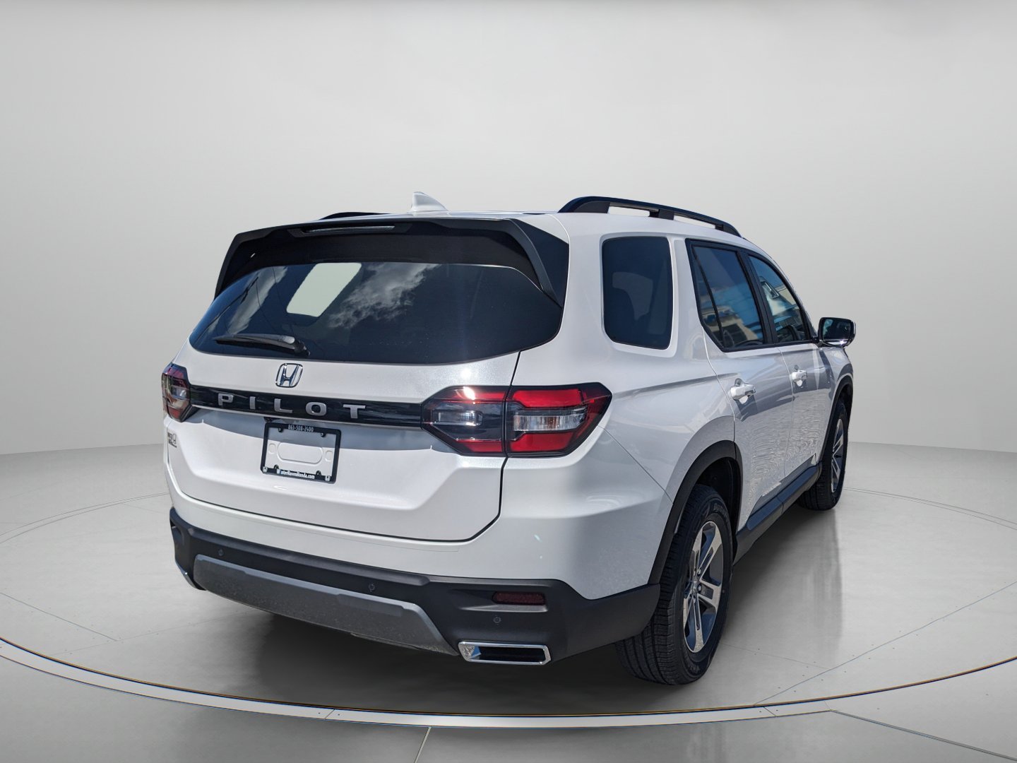 New 2026 Platinum White Pearl Honda EX-L image 6