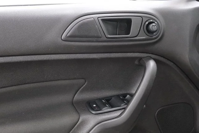 Used 2017 Gray Ford SE image 25