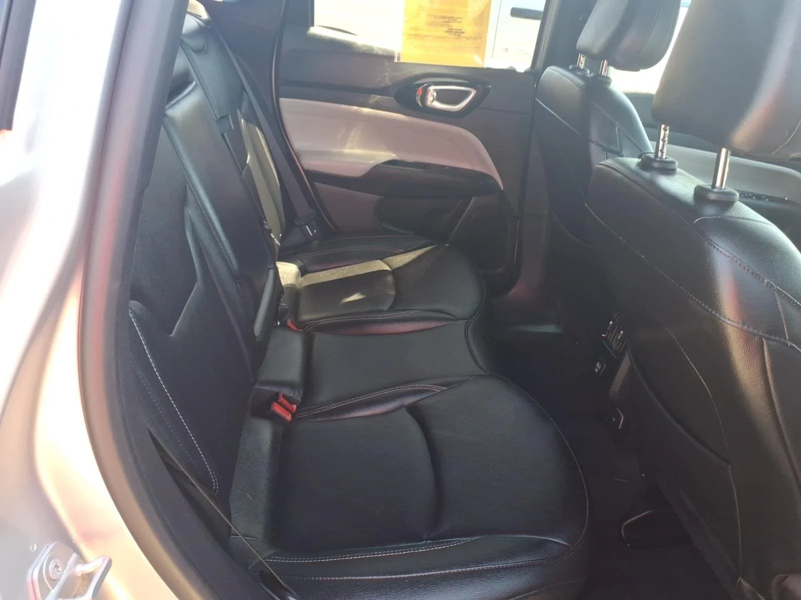 Used 2025 Silver Jeep Limited image 25