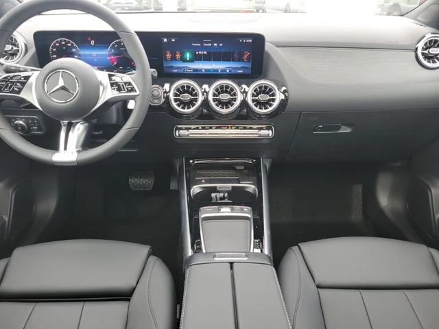 Used 2026 Gray Mercedes-Benz GLA 250 image 14