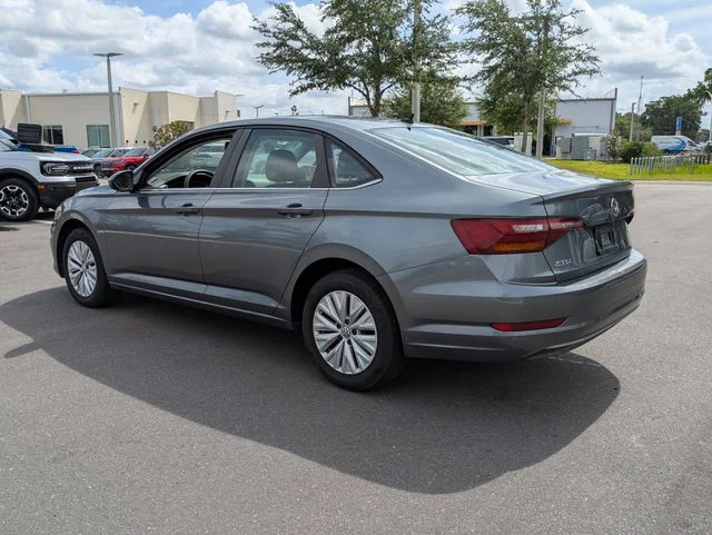 Certified Used 2019 Gray Volkswagen 1.4T S image 5