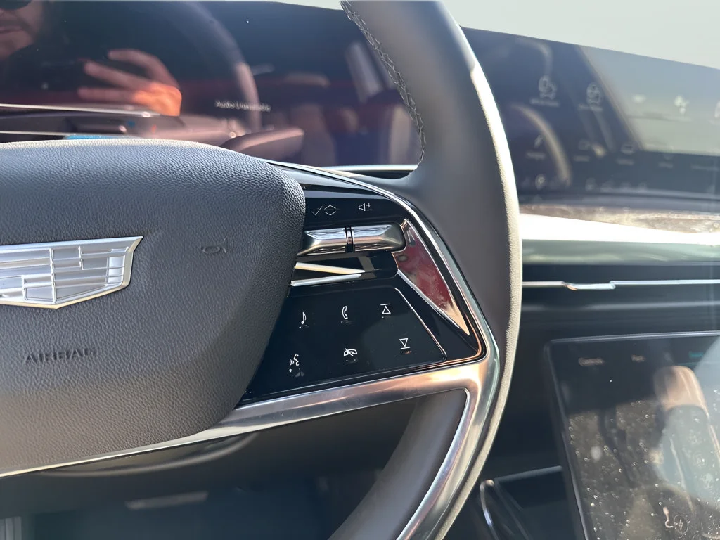 2026 Cadillac Escalade IQL Luxury - Photo 35