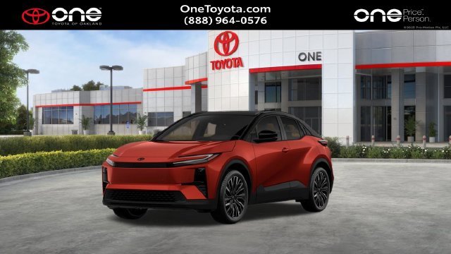 New 2026 Tandoori with Midnight Black Metallic roof <sup>1</sup> Toyota  XSE image 2