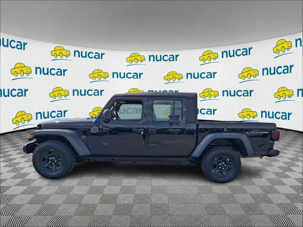Used 2023 Black Jeep Sport image 4