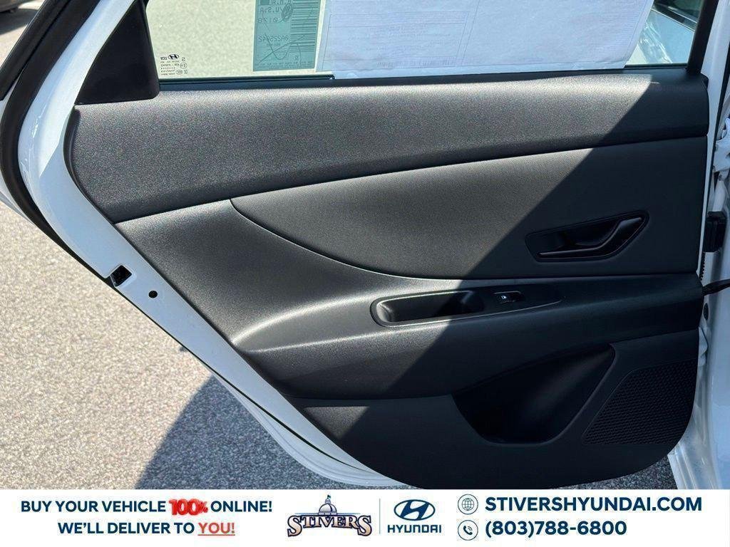 New 2026 White Hyundai SEL Sport image 20