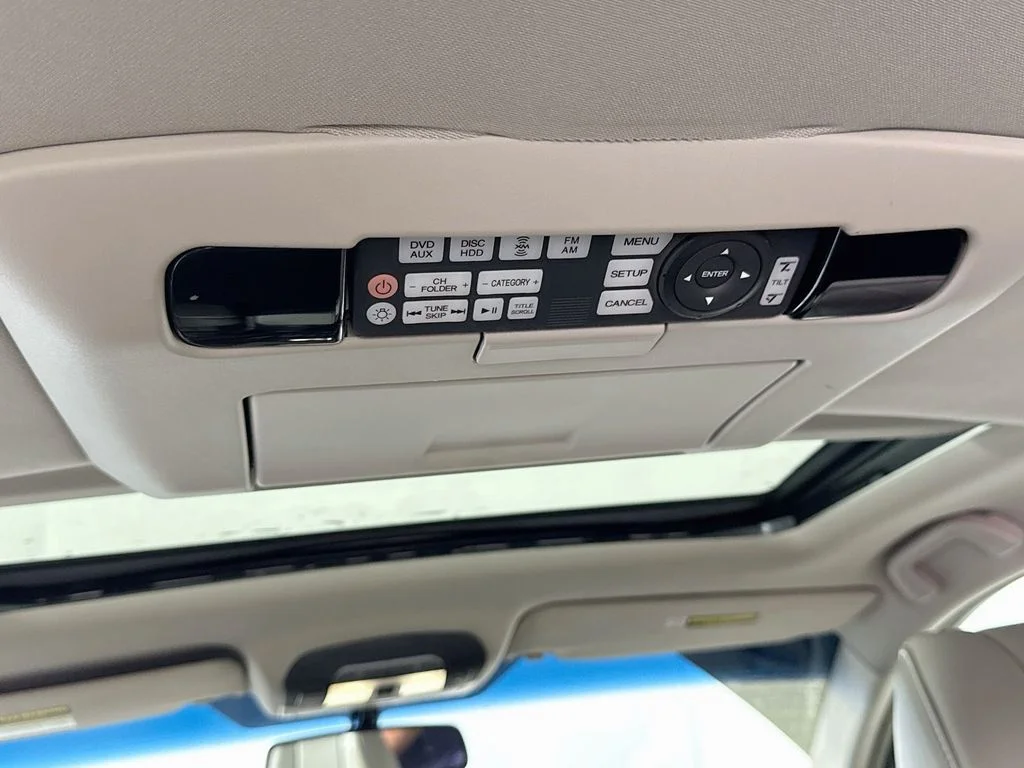 Used 2011 Silver Acura Tech/Entertainment Pkg image 26