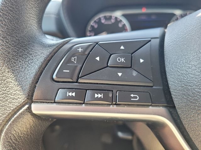 Used 2024 Gray Nissan SV image 28