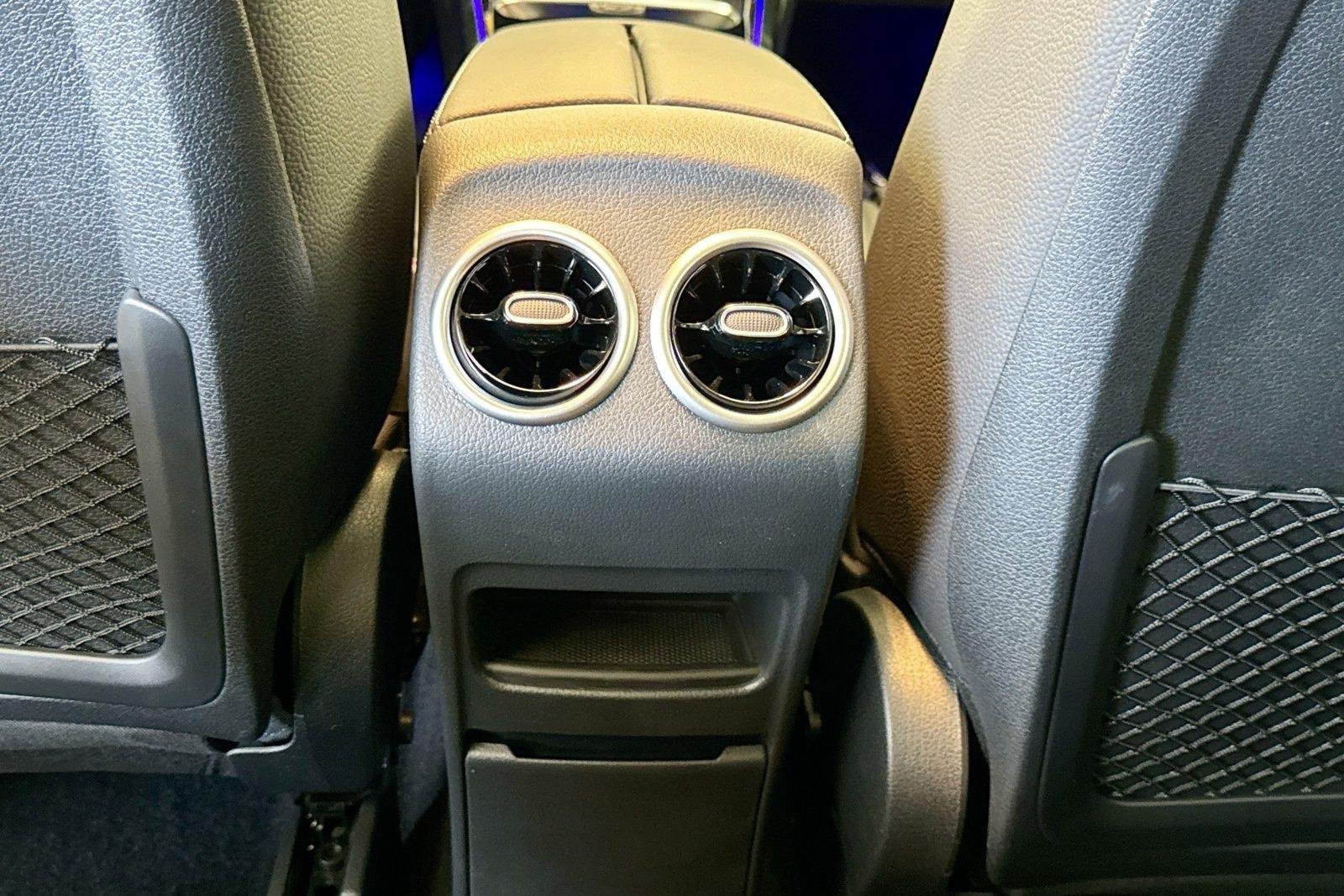 New 2026 Mountain Grey Metallic Mercedes-Benz GLB 250 image 23