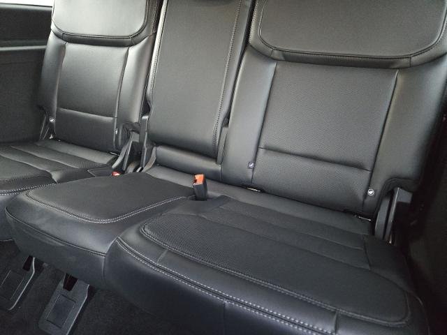 New 2026 Agate Black Metallic Ford MAX Platinum® image 43