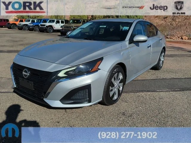 Used 2023 Silver Nissan 2.5 S image 1