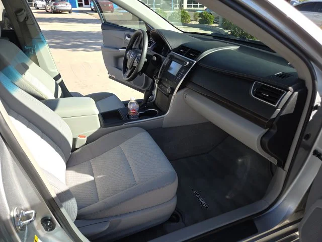 Used 2017 Silver Toyota LE image 24