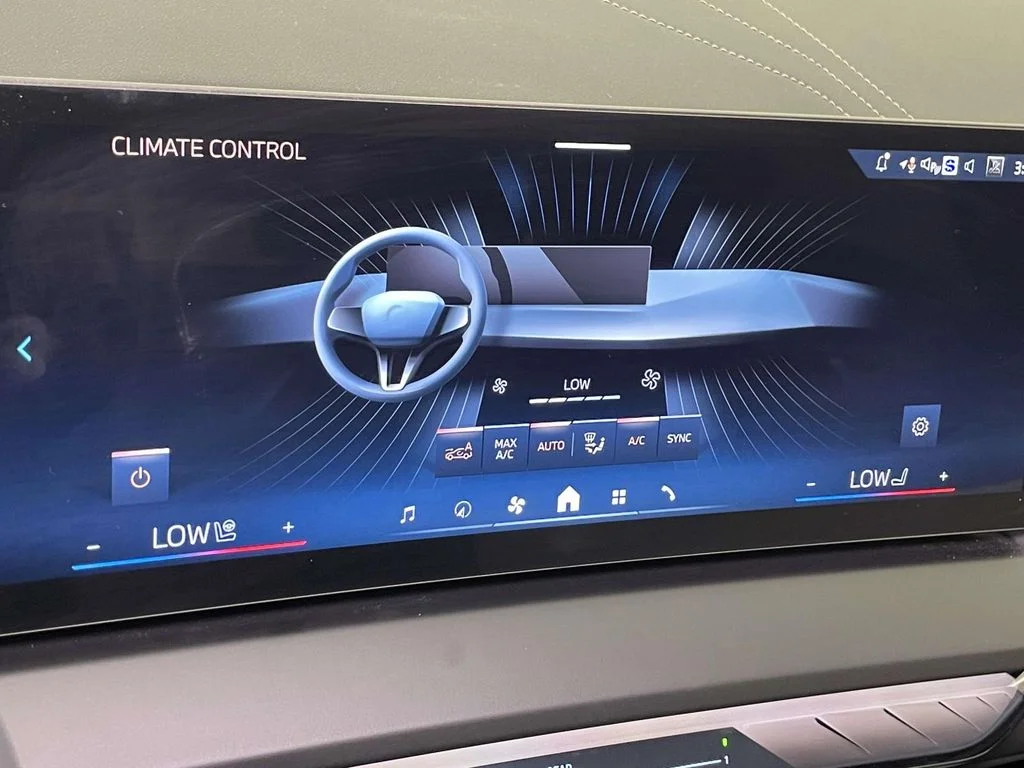 2026 BMW X3 30 - Photo 27