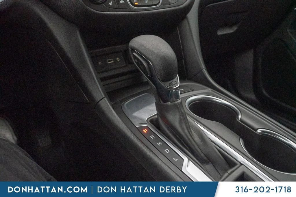 Used 2024 Gray Chevrolet LT image 10