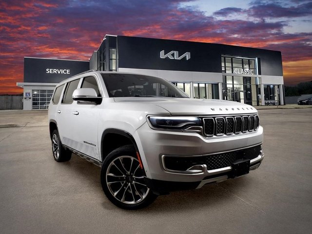 2022 Jeep Wagoneer