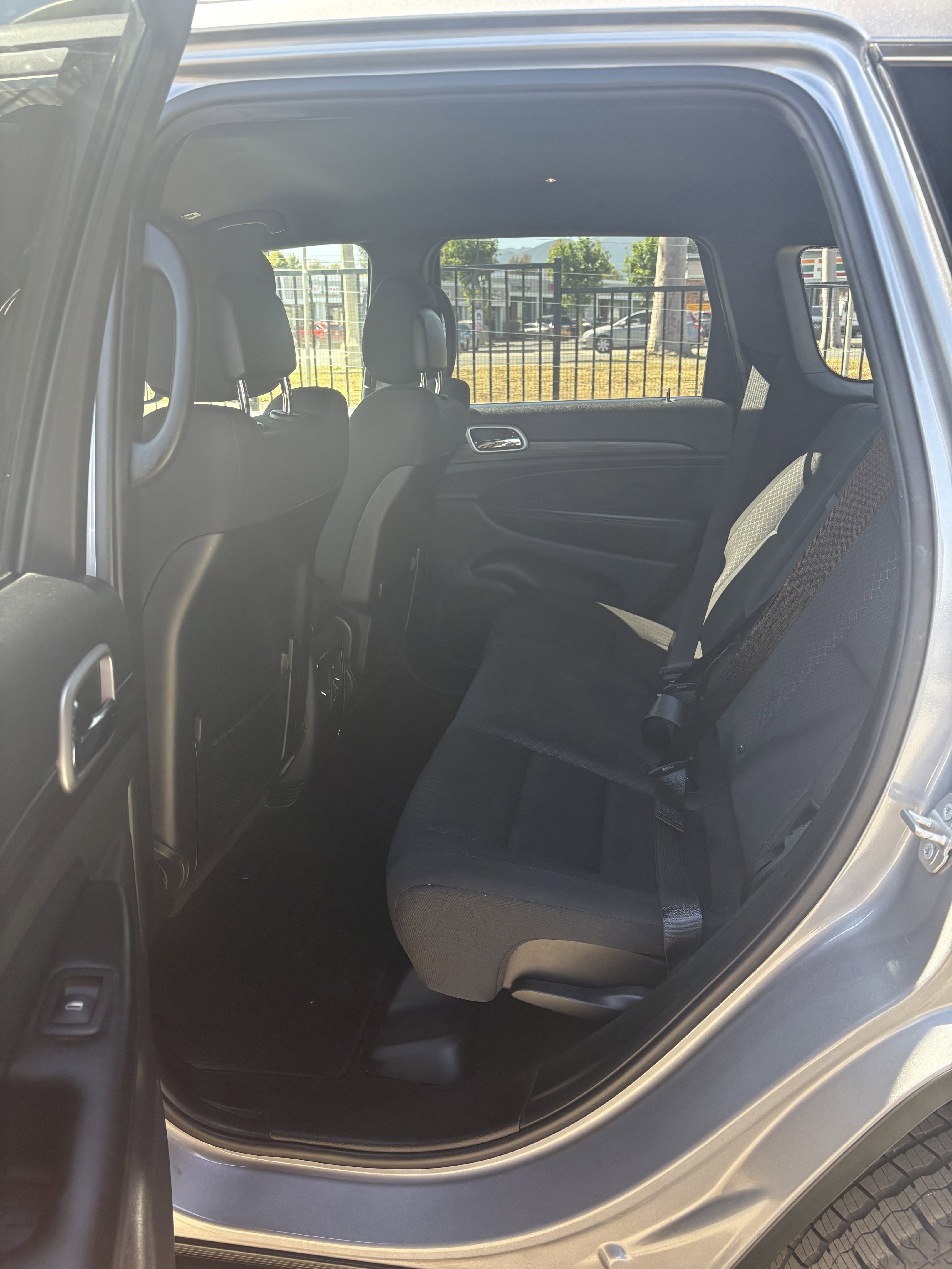 2019 Jeep Grand Cherokee Laredo E - Photo 11