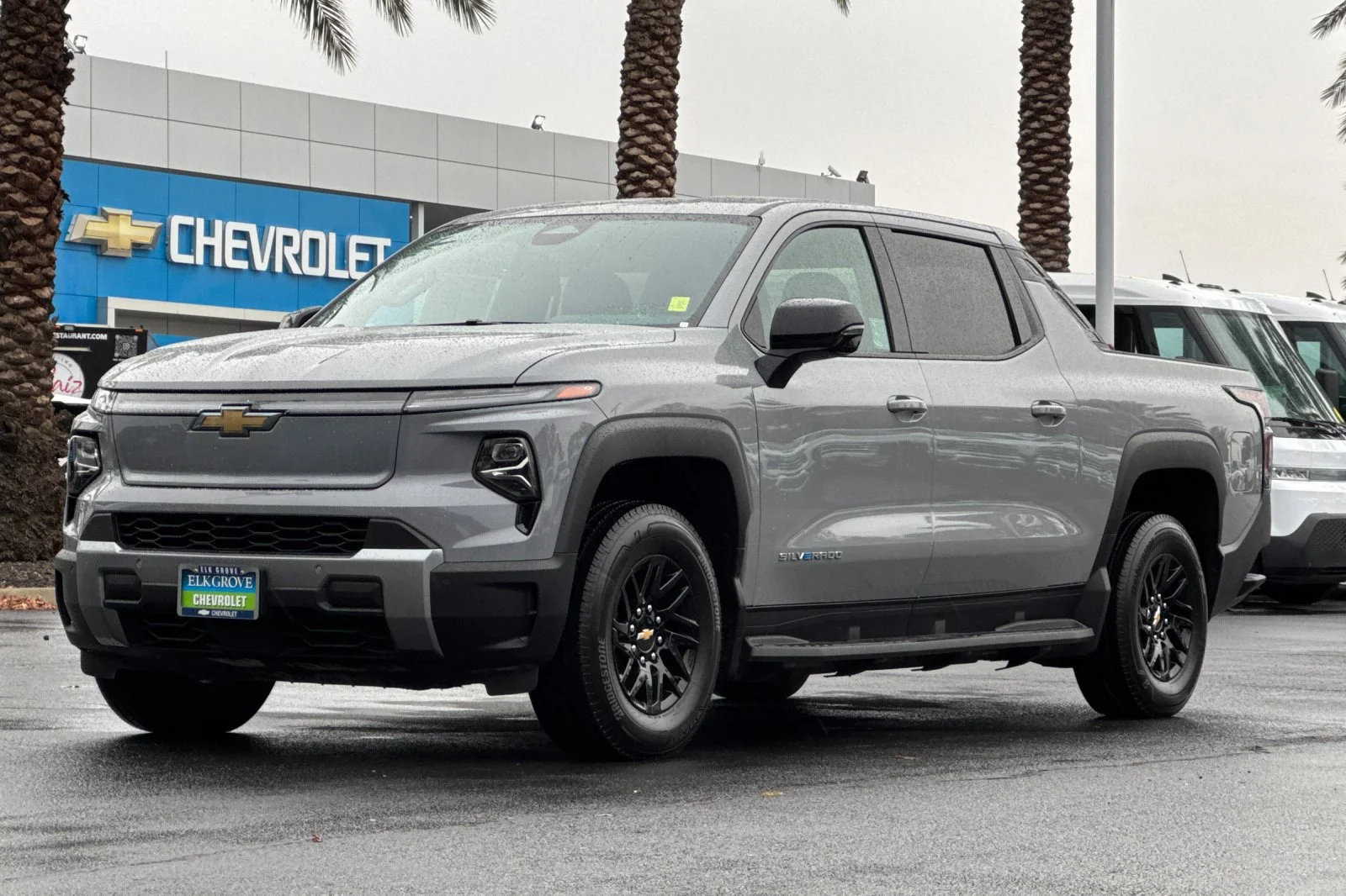 2025 Chevrolet Silverado EV LT - Photo 7