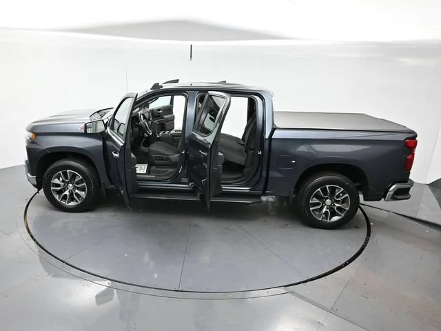 Used 2019 SHADOW GRAY METALLIC Chevrolet LT image 37