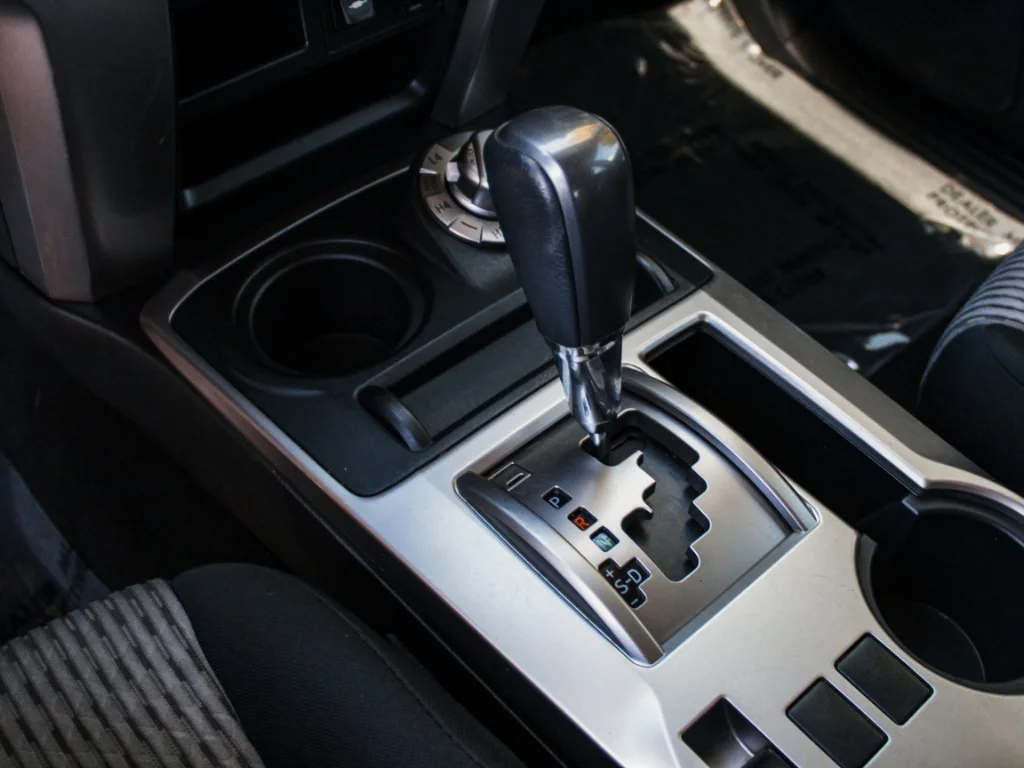 Used 2015 Classic Silver Metallic Toyota SR5 image 21