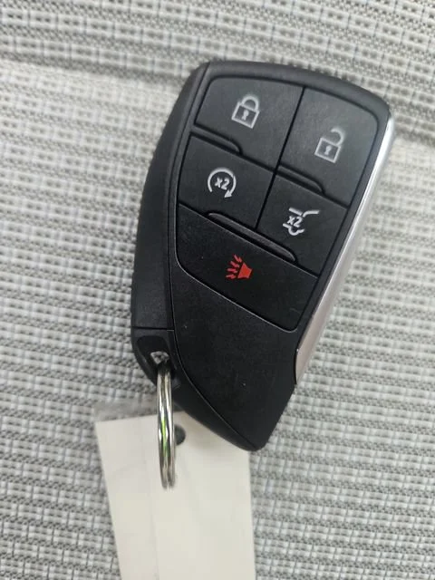 Used 2023 Sapphire Metallic Buick Preferred image 29