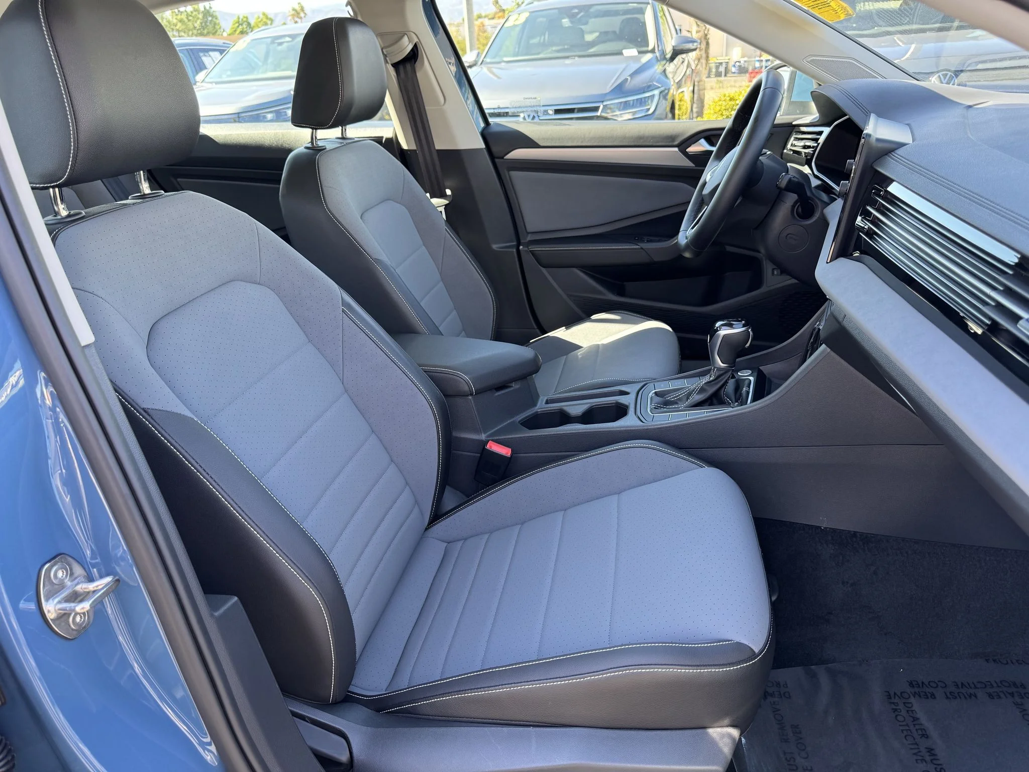 Used 2026 Monterey Blue Pearl Volkswagen SE image 33