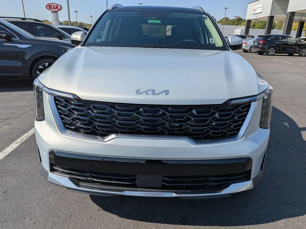 New 2026 Ivory Kia EX image 2