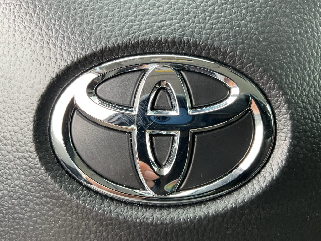 Used 2026 Jet Black Toyota L image 29