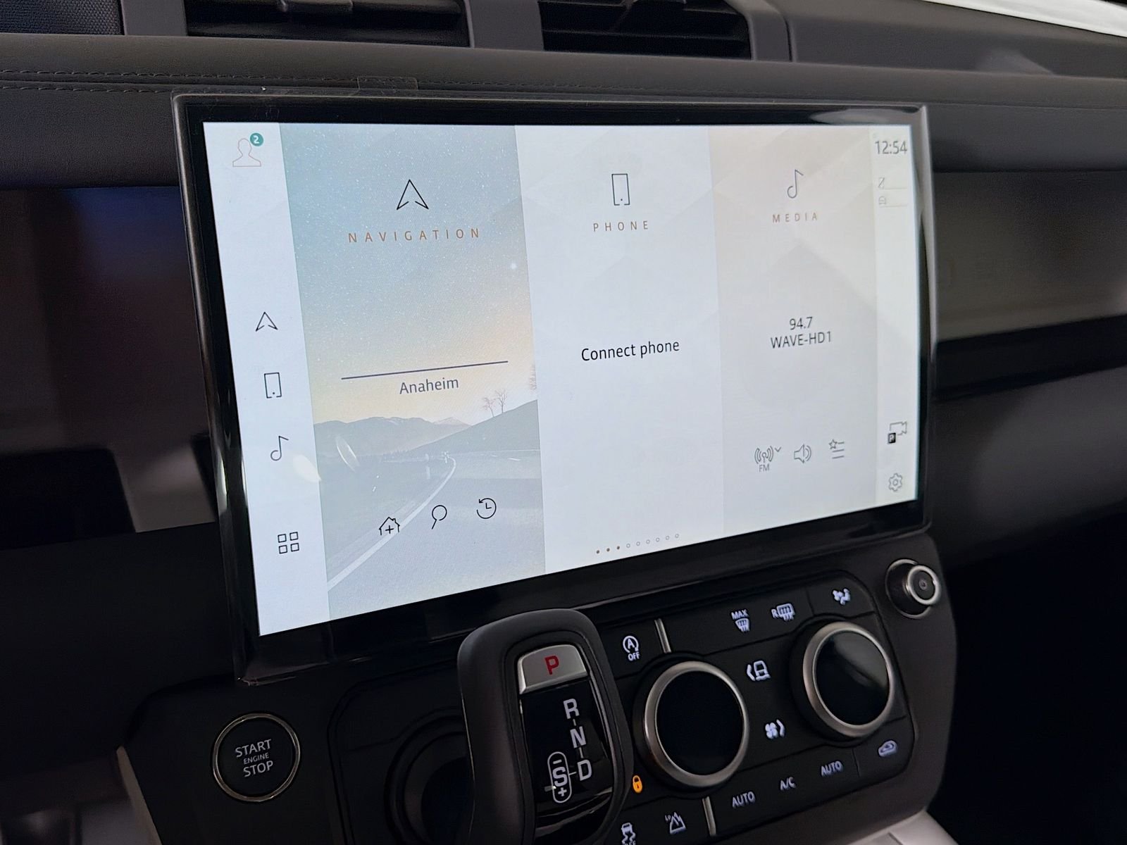 New 2026 Tasman Blue Land Rover X-Dynamic SE image 18