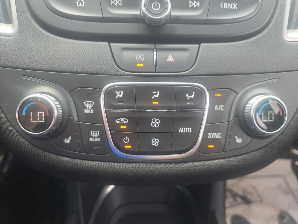 Used 2022 MINERAL GRAY METALLIC Chevrolet LT image 38