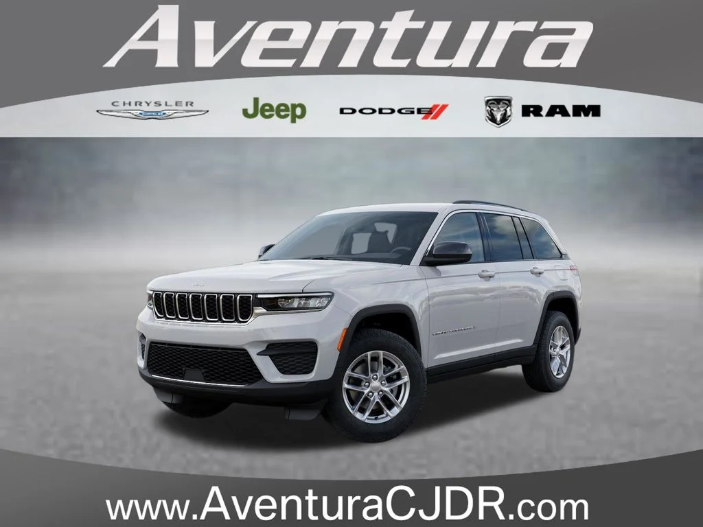 New 2026 Bright White Clear-Coat Exterior Paint Jeep Laredo X image 1