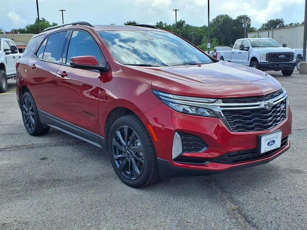 Used 2023 Red Chevrolet RS image 3