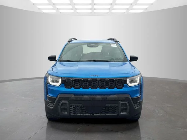 New 2026 Hydro Blue Pearl-Coat Exterior Paint Jeep Limited image 2