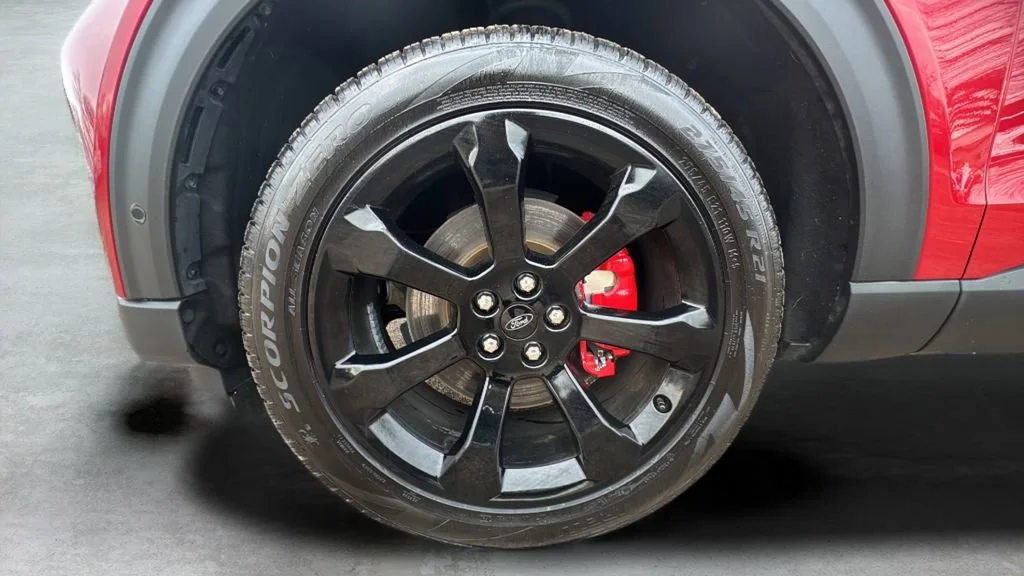 2022 Ford Explorer ST - Photo 17