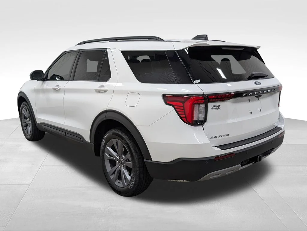 New 2026 Star White Metallic Tri-Coat Ford Active image 22